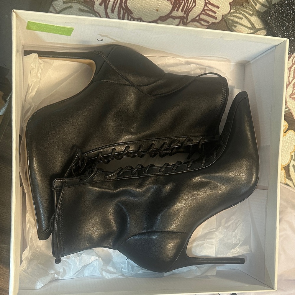 SCHUTZ Black Heeled Lace-Up Boots -
Tennie Leather Booties